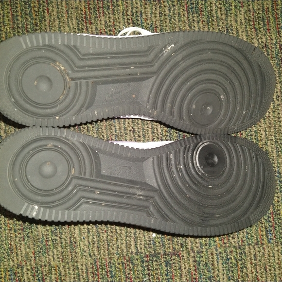 COPY - Mens Hoops AF1s - Picture 6 of 7